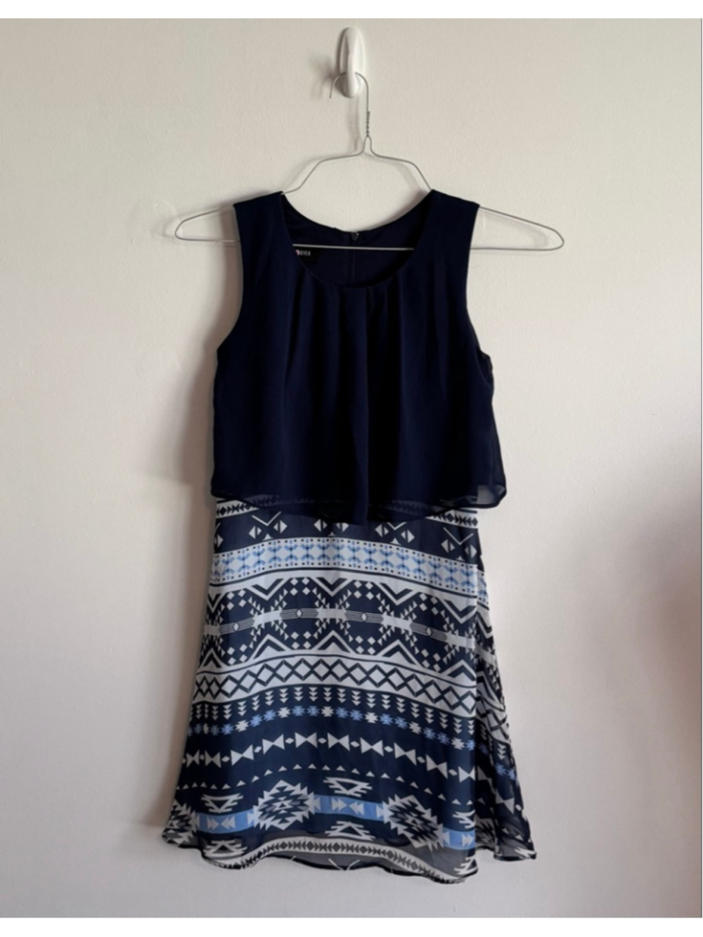 Girls Amy Byer Navy & White Patterned Sleeveless Dress Size 12
